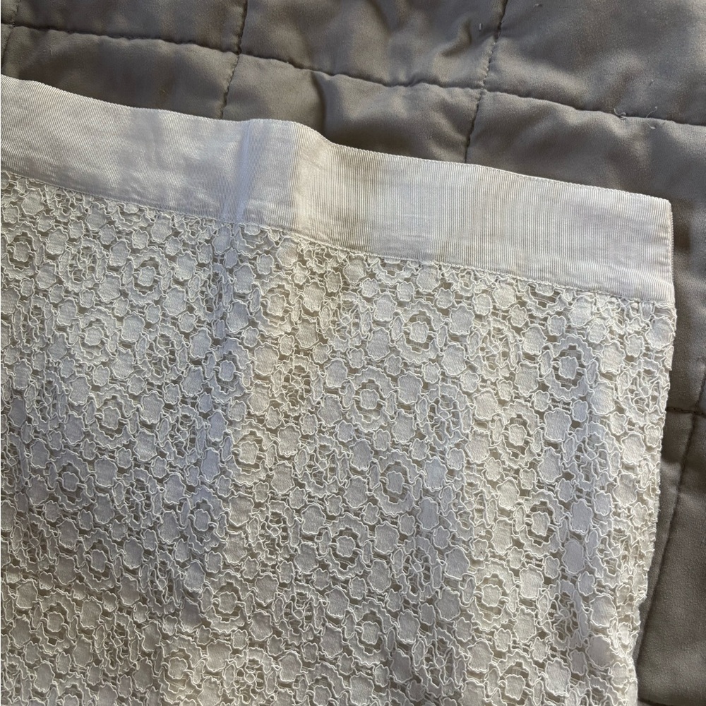 The Limited White lace pencil skirt - Picture 2 of 3